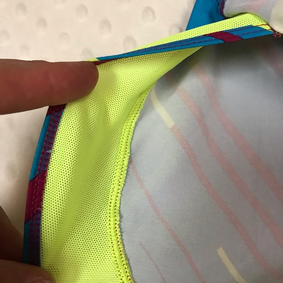 Nike Dri-Fit Colorful Running Skirt Skort, Side Slits W/ Mesh Size M, Zip Pocket - Picture 7 of 8